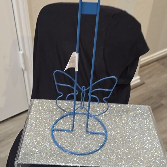 Dolly Parton Butterfly Paper Towel Holder- Blue - Picture 7 of 8